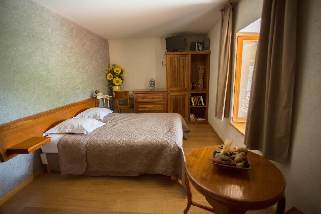 Hotel Le Bonheur dans le Pré Lucinges Habitación foto